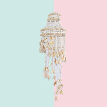 Cargar imagen en el visor de la galería, Conch Sea Shell Wind Chime Hanging Decoration Creative Pendant Stylish Decor
