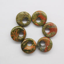 Cargar imagen en el visor de la galería, natural stone pendants donuts, 12/batch free, 18mm beads for jewelry making
